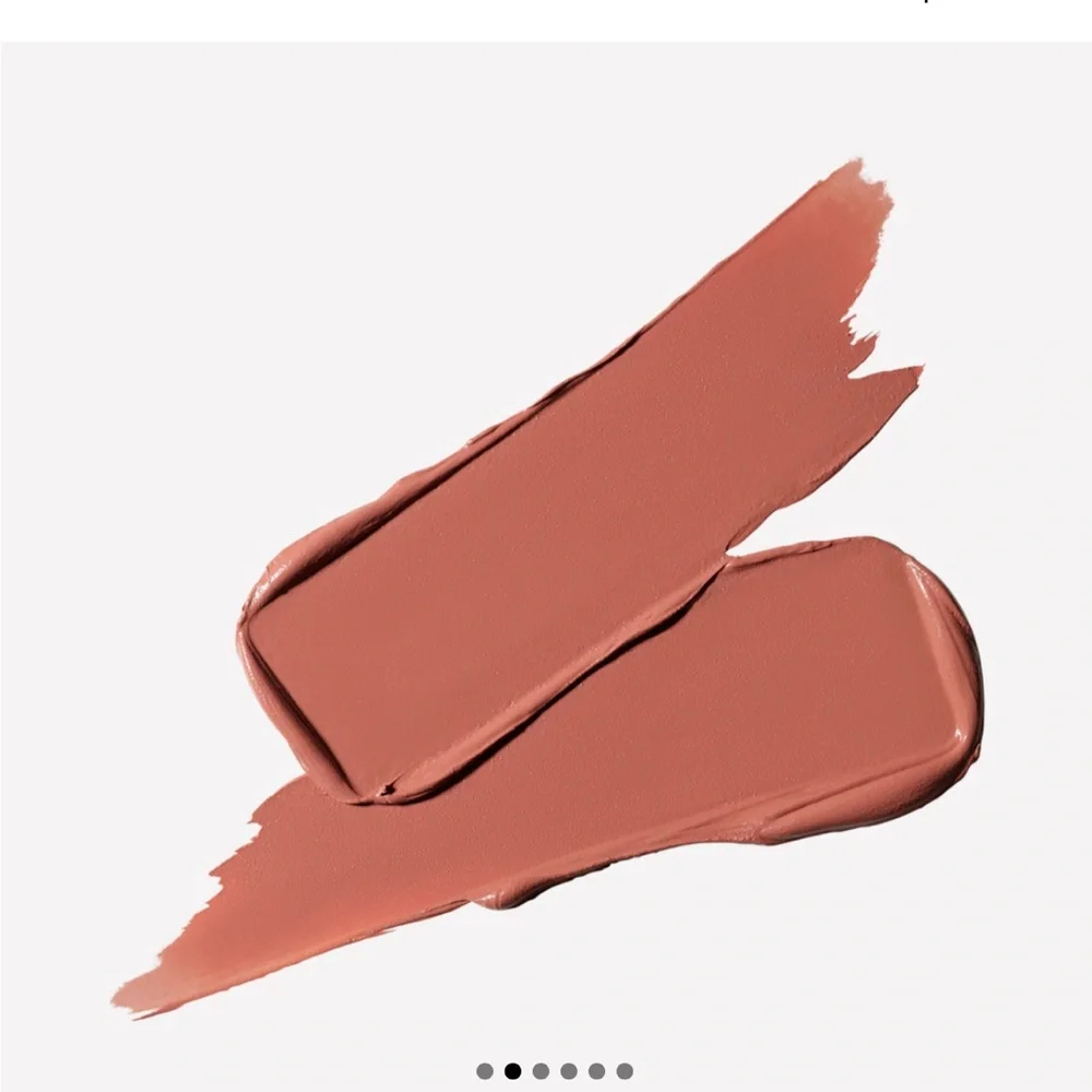 ✨New! MAC Cosmetics Matte Lipstick in Kinda Sexy - Picture 3 of 9